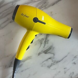 Drybar buttercup blow dryer hair dryer with accessories